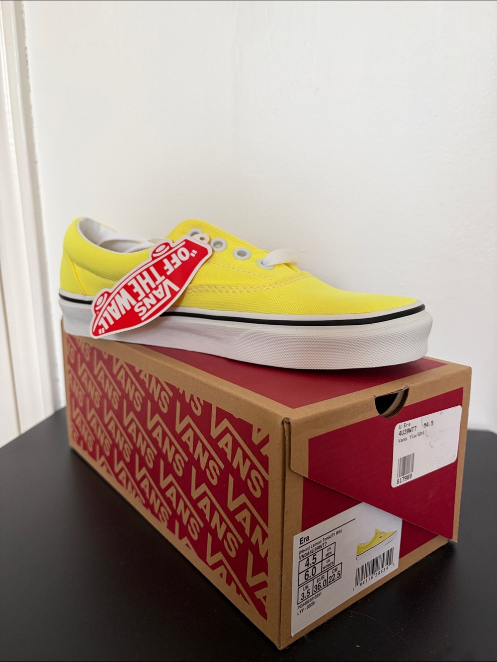 NEW Vans Era sneakers Neon Lemon/True White colourway SIZE 6 Women 4.5 Men